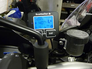 Aprilia Caponord 1200 - Scottoiler eSystem pantalla