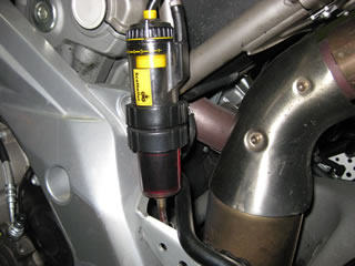 scottoiler vsystem instalación Aprilia Dosoduro - RMV depósito