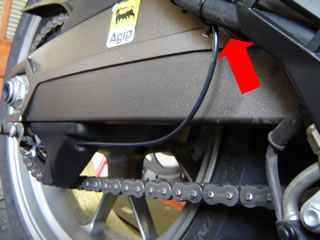scottoiler vsystem instalación Aprilia Mana