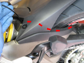 Ducati Multistrada 1200 2015 - Scottoiler instalación - ruta del tubo 4