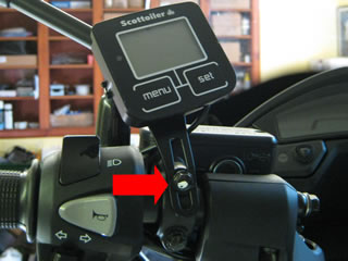 Honda Crossrunner, Scottoiler eSystem